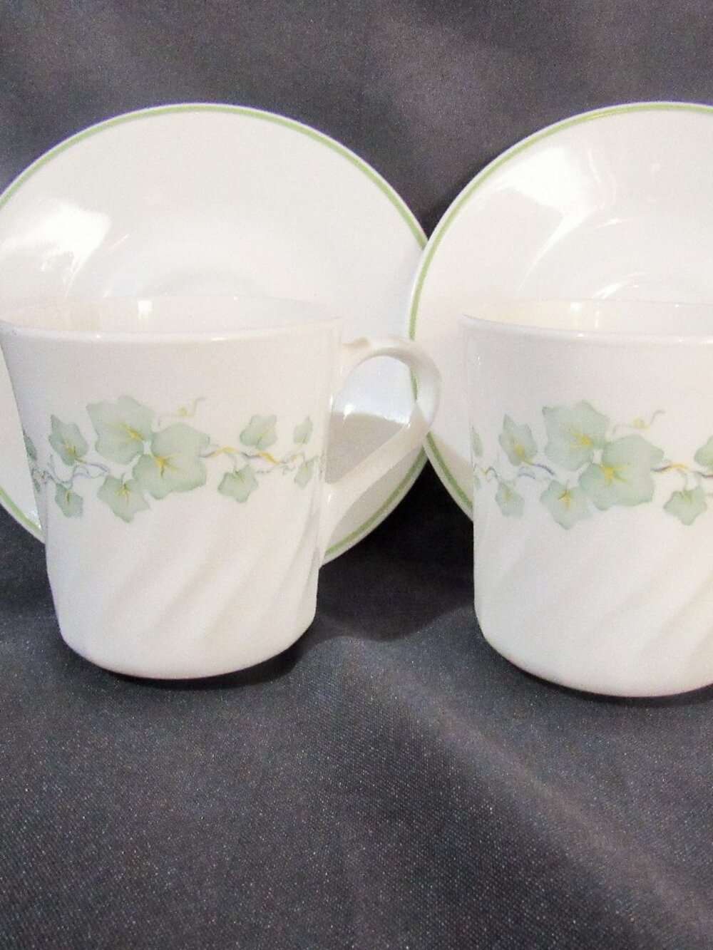 2 Vintage Corning Corelle Callaway Ivy Swirl Tea / Coffee Cups and Saucers B449